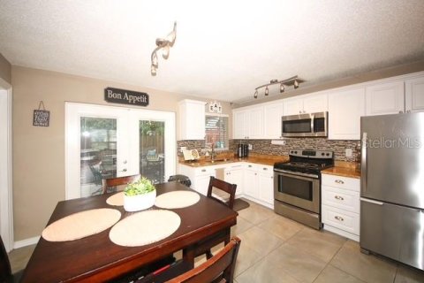 Casa en venta en New Port Richey, Florida, 2 dormitorios, 90.02 m2 № 1915879 - foto 12