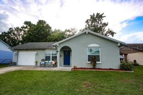 Casa en venta en New Port Richey, Florida, 2 dormitorios, 90.02 m2 № 1915879 - foto 1
