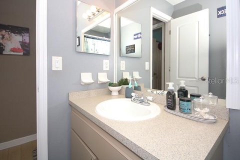 Casa en venta en New Port Richey, Florida, 2 dormitorios, 90.02 m2 № 1915879 - foto 23