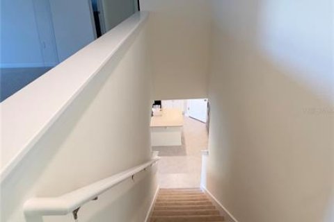 Casa en alquiler en Haines City, Florida, 5 dormitorios, 248.42 m2 № 2109142 - foto 6
