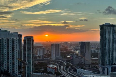 Купить кондоминиум в Майами, Флорида 1 спальня, 55.46м2, № 2017451 - фото 3