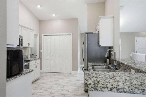 Casa en venta en Spring Hill, Florida, 3 dormitorios, 157.75 m2 № 2229482 - foto 10