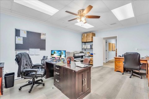 Commercial property in Fort Myers, Florida 155.61 sq.m. № 1658541 - photo 7