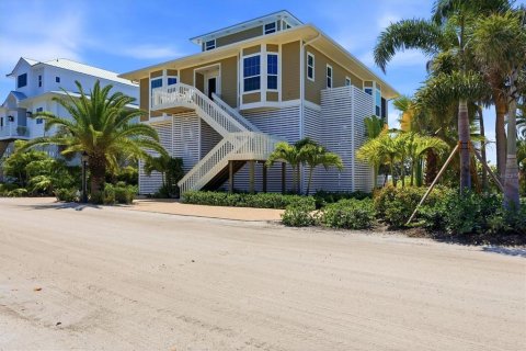 Casa en venta en Placida, Florida, 3 dormitorios, 220.64 m2 № 2097760 - foto 4
