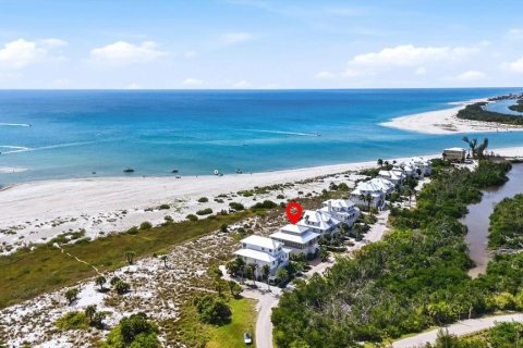 Casa en venta en Placida, Florida, 3 dormitorios, 220.64 m2 № 2097760 - foto 2