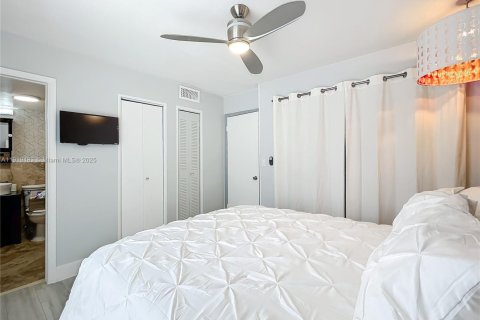 Condominio en venta en Miami, Florida, 1 dormitorio, 48.22 m2 № 1975159 - foto 21