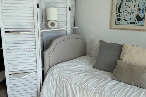 Condominio en venta en Miami, Florida, 1 dormitorio, 59.46 m2 № 2056529 - foto 30