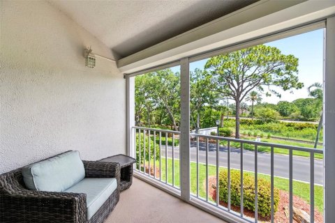 Condo in Largo, Florida, 2 bedrooms  № 2151541 - photo 20