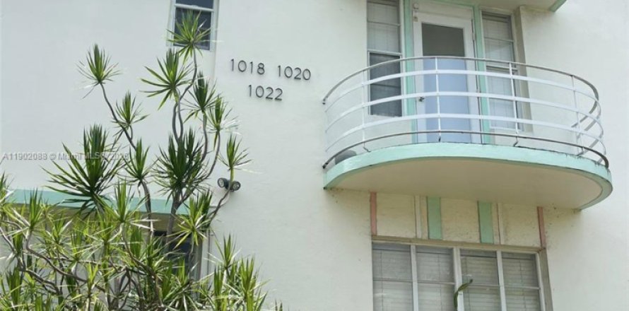 Studio in the Condo in Miami Beach, Florida  № 1953724