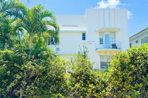 Condo in Miami Beach, Florida  № 1953724 - photo 8