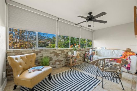 Condo in Dunedin, Florida, 1 bedroom  № 1817984 - photo 10