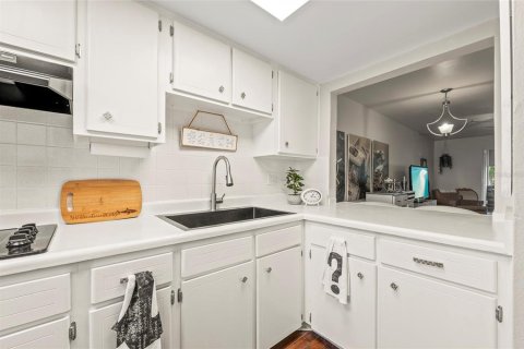 Condo in Dunedin, Florida, 1 bedroom  № 1817984 - photo 16