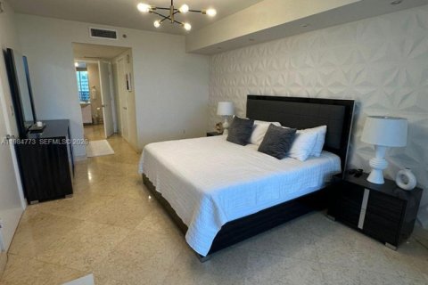 Condominio en venta en Hallandale Beach, Florida, 2 dormitorios, 100.89 m2 № 2045850 - foto 20