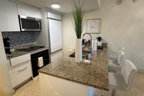 Condominio en venta en Hallandale Beach, Florida, 2 dormitorios, 100.89 m2 № 2045850 - foto 12
