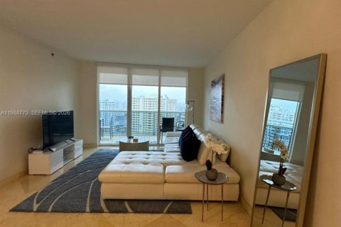 Condominio en venta en Hallandale Beach, Florida, 2 dormitorios, 100.89 m2 № 2045850 - foto 15