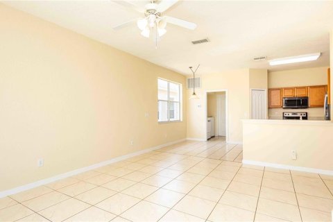 House in Davenport, Florida 5 bedrooms, 209.22 sq.m. № 1791745 - photo 8