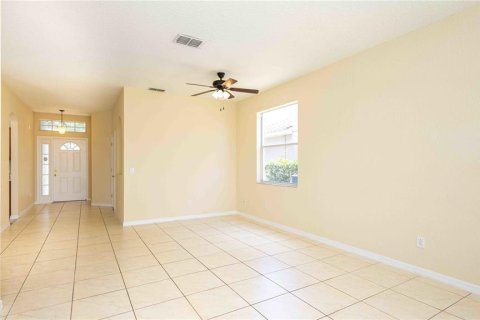 House in Davenport, Florida 5 bedrooms, 209.22 sq.m. № 1791745 - photo 3