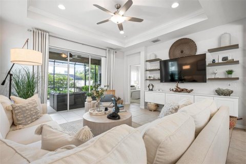 House in Sarasota, Florida 3 bedrooms, 163.51 sq.m. № 1852624 - photo 10