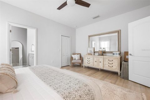 House in Sarasota, Florida 3 bedrooms, 163.51 sq.m. № 1852624 - photo 18