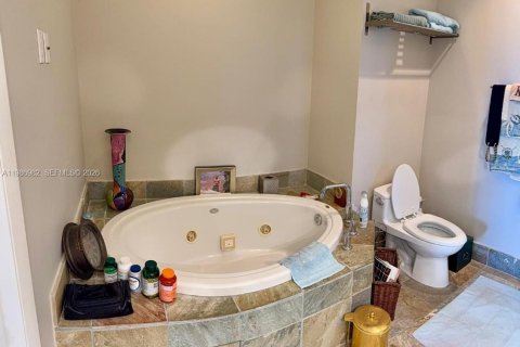 Condominio en venta en Wilton Manors, Florida, 2 dormitorios, 129.13 m2 № 2044990 - foto 23