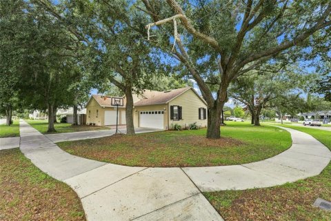 Villa ou maison à vendre à Winter Garden, Floride: 4 chambres, 279.54 m2 № 2352311 - photo 29