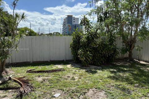 Touwnhouse à vendre à Hallandale Beach, Floride: 2 chambres, 123.56 m2 № 2077230 - photo 13
