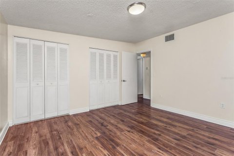 House in Winter Haven, Florida 3 bedrooms, 118.36 sq.m. № 1916056 - photo 11