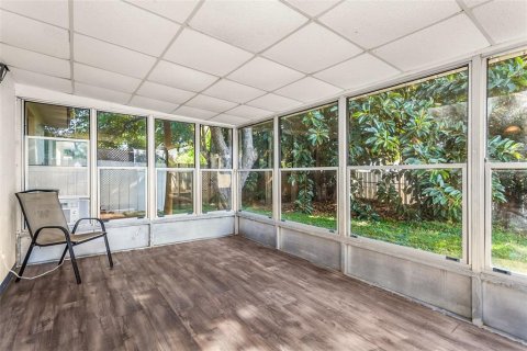 House in Winter Haven, Florida 3 bedrooms, 118.36 sq.m. № 1916056 - photo 19