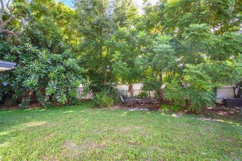 House in Winter Haven, Florida 3 bedrooms, 118.36 sq.m. № 1916056 - photo 20