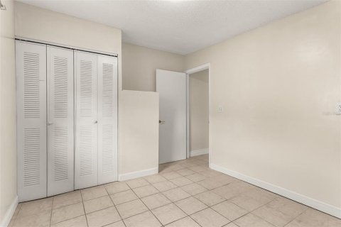 House in Winter Haven, Florida 3 bedrooms, 118.36 sq.m. № 1916056 - photo 17