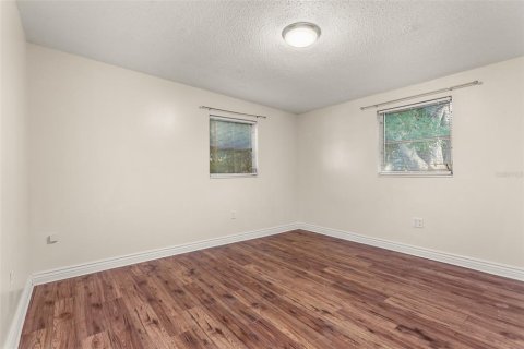 House in Winter Haven, Florida 3 bedrooms, 118.36 sq.m. № 1916056 - photo 12