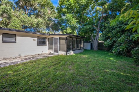 House in Winter Haven, Florida 3 bedrooms, 118.36 sq.m. № 1916056 - photo 23