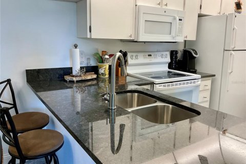 Copropriété à louer à Sarasota, Floride: 2 chambres, 89.56 m2 № 242526 - photo 8