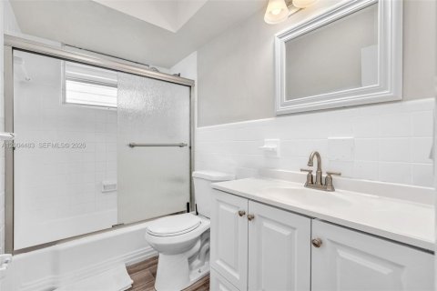 Appartement à louer à Bay Harbor Islands, Floride: 2 chambres, 92.9 m2 № 2184611 - photo 13