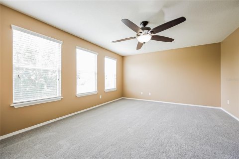 House in Mount Dora, Florida 4 bedrooms, 240.62 sq.m. № 2092590 - photo 14