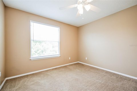 House in Mount Dora, Florida 4 bedrooms, 240.62 sq.m. № 2092590 - photo 17