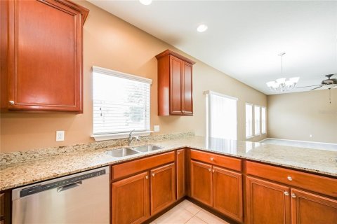 House in Mount Dora, Florida 4 bedrooms, 240.62 sq.m. № 2092590 - photo 11