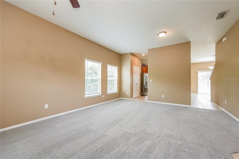 House in Mount Dora, Florida 4 bedrooms, 240.62 sq.m. № 2092590 - photo 12