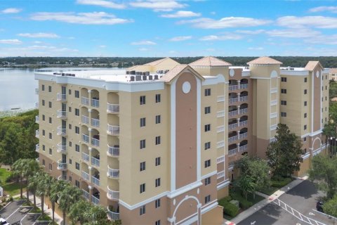 Condo in Orlando, Florida, 3 bedrooms  № 1903381 - photo 2