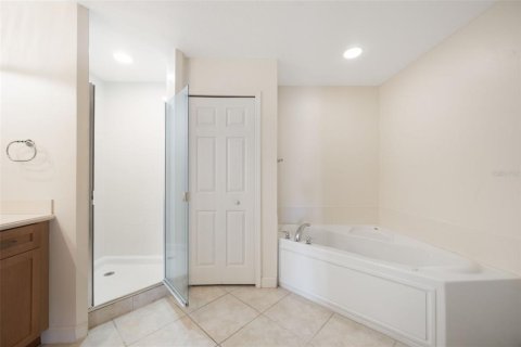 Condominio en alquiler en Orlando, Florida, 3 dormitorios, 209.96 m2 № 1903381 - foto 23