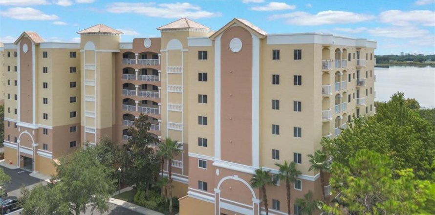 Condo in Orlando, Florida, 3 bedrooms № 1903381