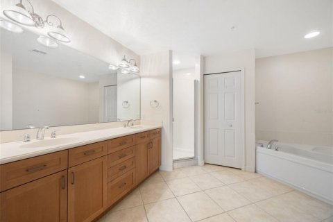 Condominio en alquiler en Orlando, Florida, 3 dormitorios, 209.96 m2 № 1903381 - foto 22