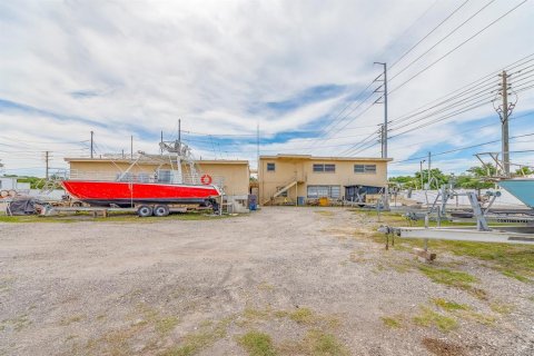 Propiedad comercial en venta en Clearwater, Florida, 804.72 m2 № 1115377 - foto 6