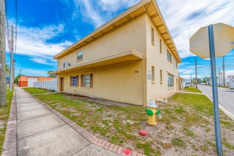 Propiedad comercial en venta en Clearwater, Florida, 804.72 m2 № 1115377 - foto 3
