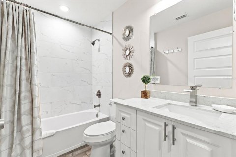 Adosado en venta en Kissimmee, Florida, 4 dormitorios, 161.09 m2 № 2358533 - foto 24
