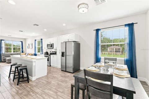 Adosado en venta en Kissimmee, Florida, 4 dormitorios, 161.09 m2 № 2358533 - foto 17