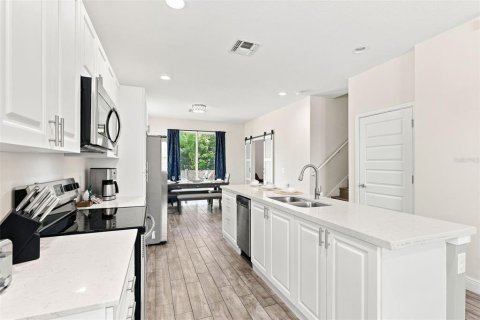 Adosado en venta en Kissimmee, Florida, 4 dormitorios, 161.09 m2 № 2358533 - foto 12