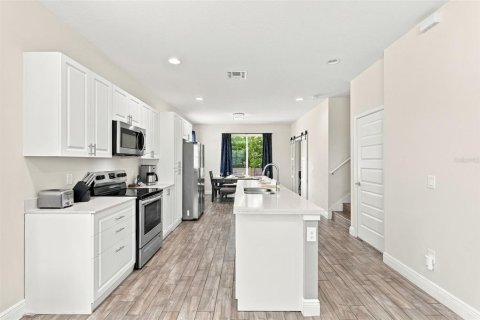 Adosado en venta en Kissimmee, Florida, 4 dormitorios, 161.09 m2 № 2358533 - foto 11