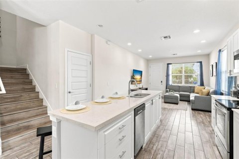 Adosado en venta en Kissimmee, Florida, 4 dormitorios, 161.09 m2 № 2358533 - foto 15