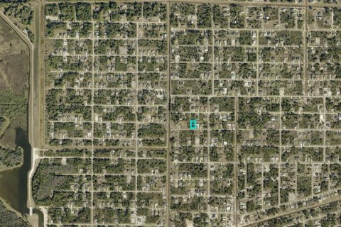 Land in Lehigh Acres, Florida № 2205588 - photo 3